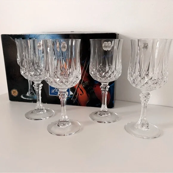 BNIB Vintage Cristal D'Arques Longchamp Wine Glasses 6 oz- Set of 4 - Picture 2 of 10